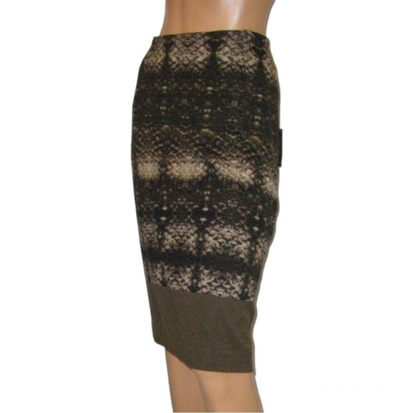 Lord & Taylor Brown Snake Print Pencil Skirt Knee Length Size 14 - Picture 1 of 16